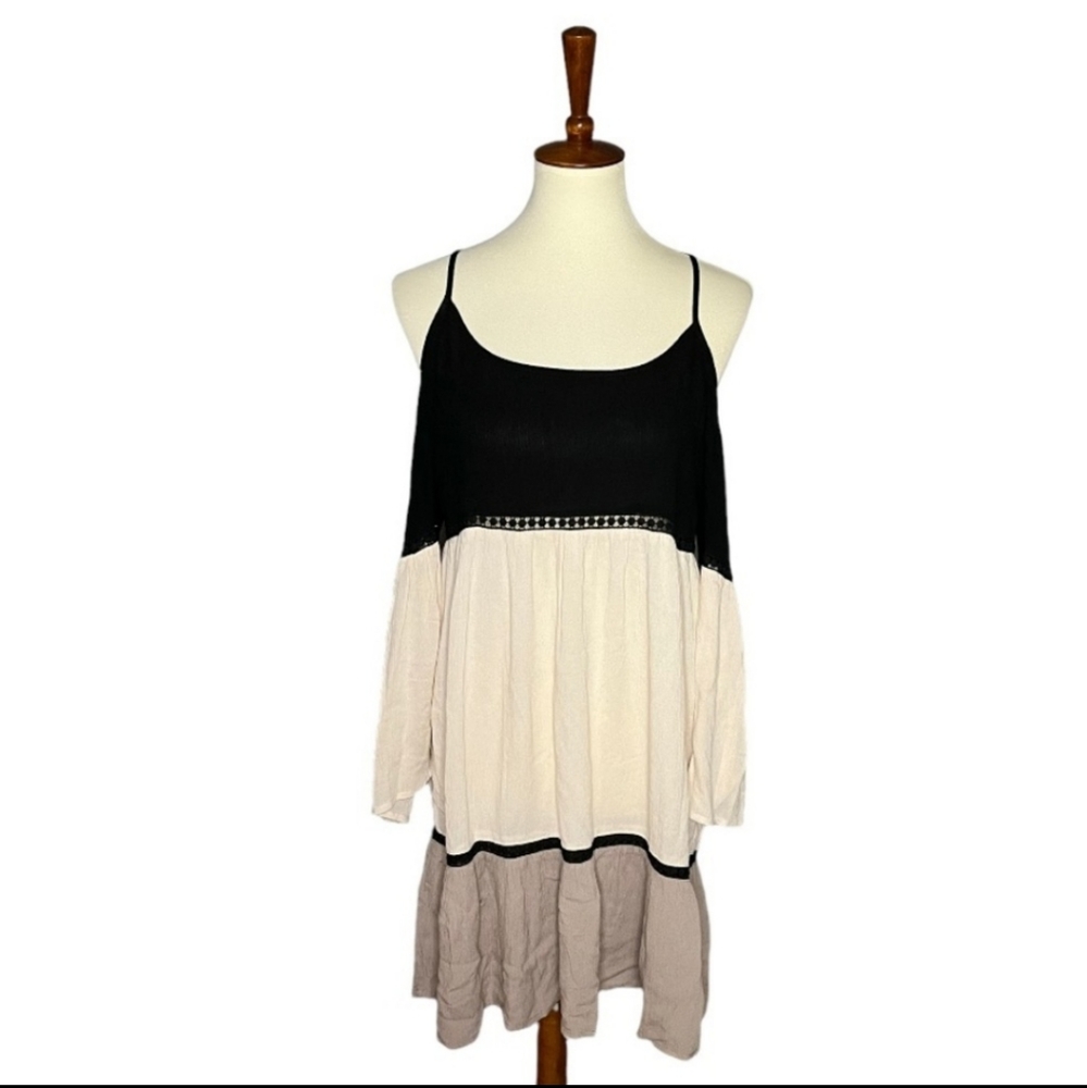 UMGEE Color Block Cold Shoulder Dress Size Small